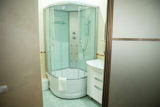 Гостиница Чайка Кимры Люкс (Вид на Волгу)-6